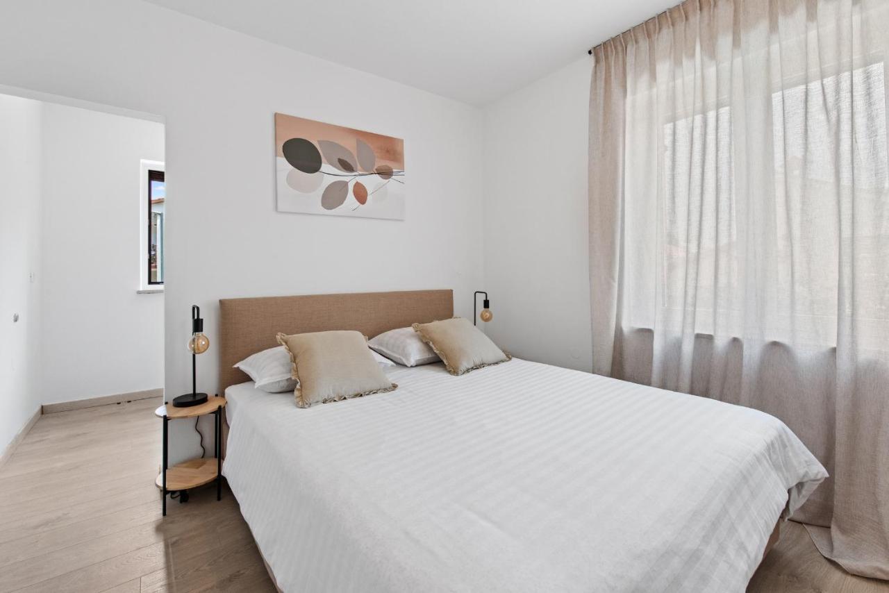 포레치 Poli Nona - Renovated In 2023 아파트 외부 사진
